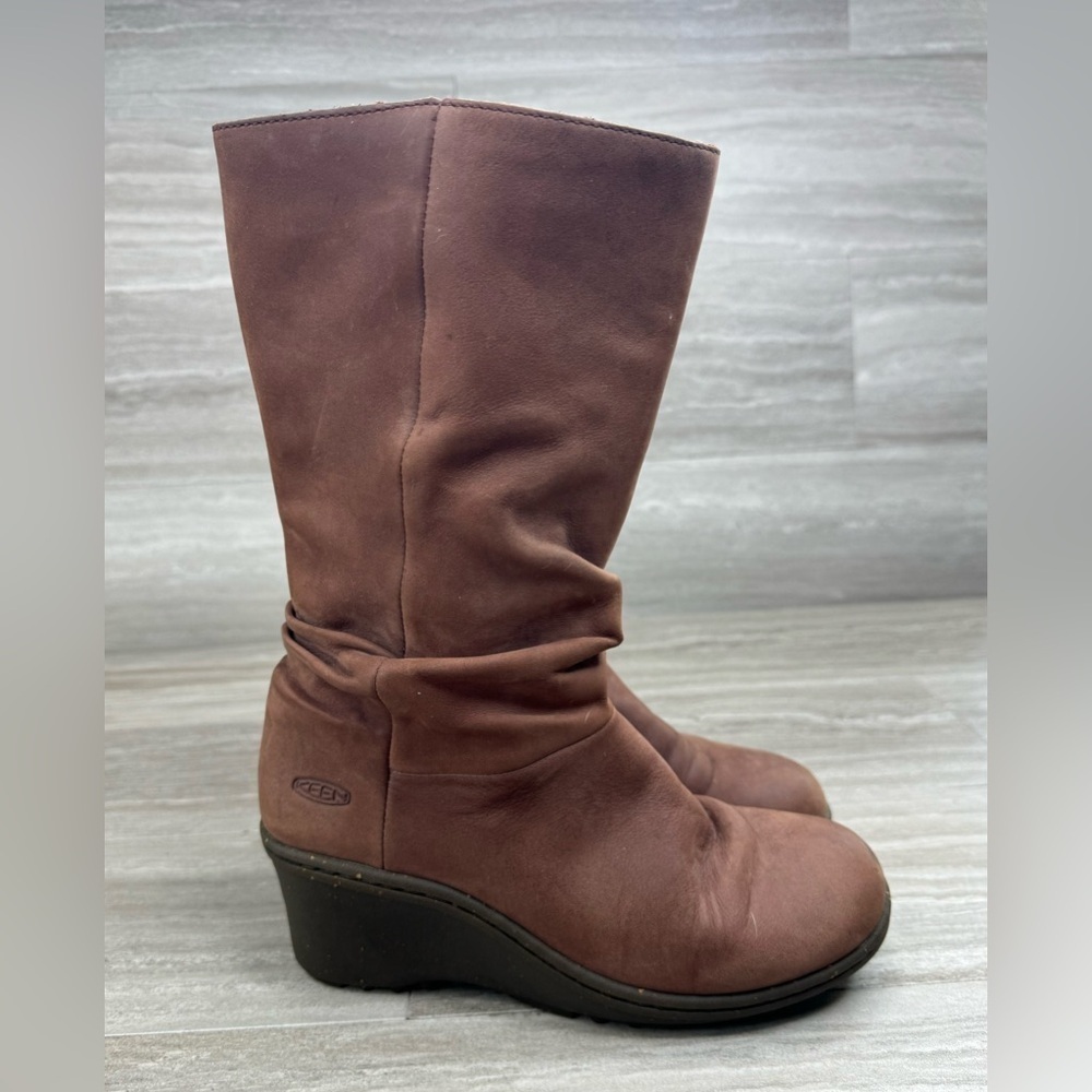 Keen Akita Wedge Heel Pull On Mid Slouchy Leather Boots Womens 5.5